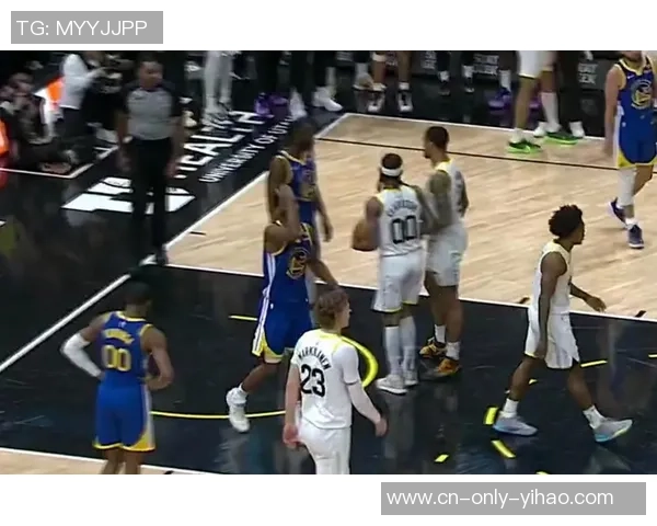 2月1日NBA常规赛精彩对决爵士队挑战勇士队全场精彩瞬间回顾